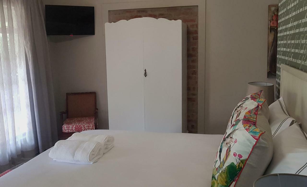 Dancing River Guesthouse เฟเรนนิงิง ภายนอก รูปภาพ