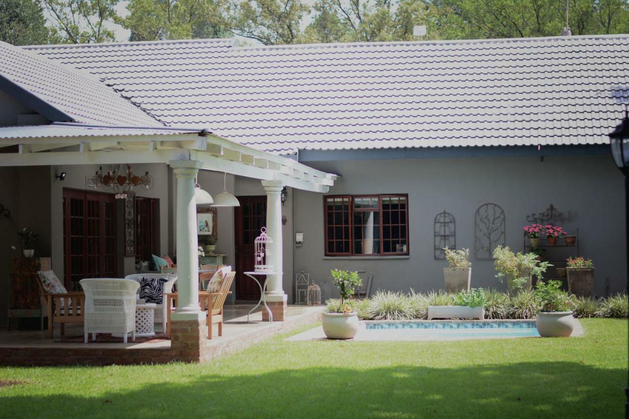 Dancing River Guesthouse เฟเรนนิงิง ภายนอก รูปภาพ